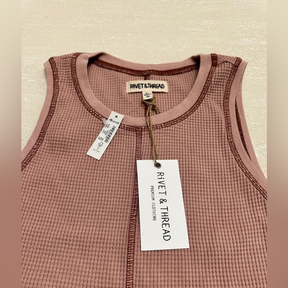 NWT limited edition Rivet and Thread cropped waffle knit fitted tank size L - Picture 2 of 9